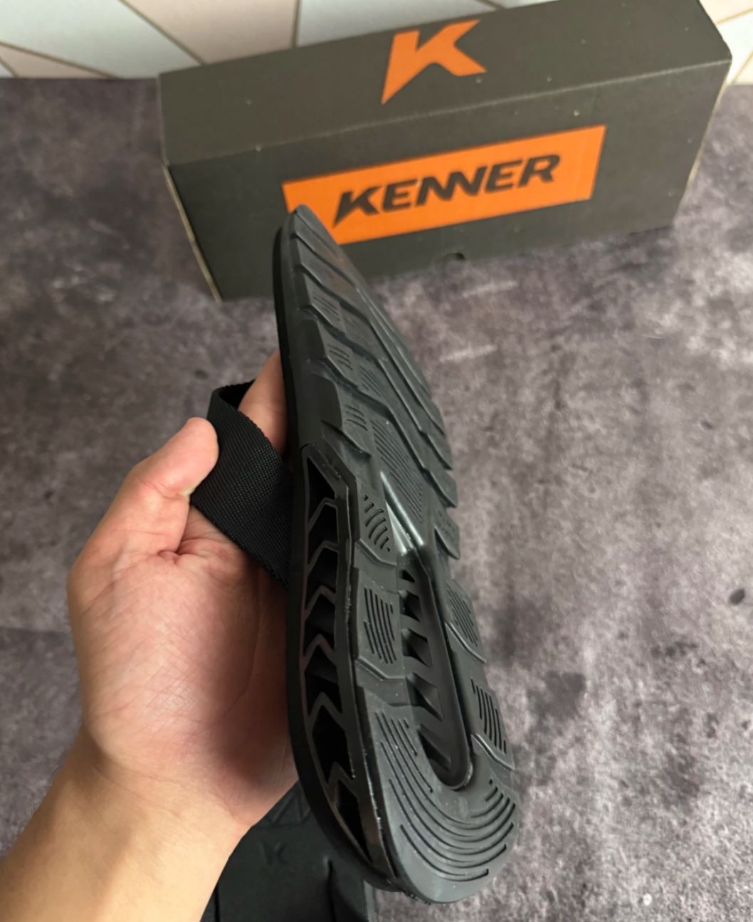 Chinelo Kenner Diamond L7